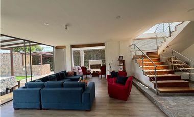 Bajo!  casa campestre unifamiliar en conjunto en venta en cajica. .