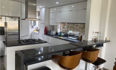 Bajo!  casa campestre unifamiliar en conjunto en venta en cajica. .