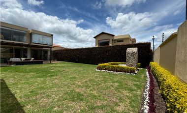 Bajo!  casa campestre unifamiliar en conjunto en venta en cajica. .