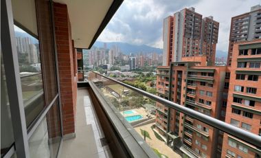 Apartamento en venta en Ciudad del Rio Poblado