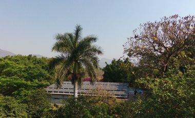 Venta de propiedad con 3 casas
