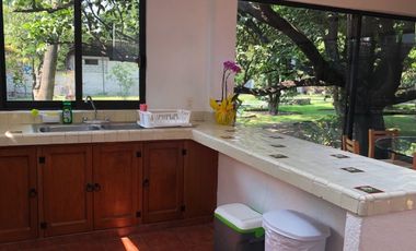Venta de propiedad con 3 casas