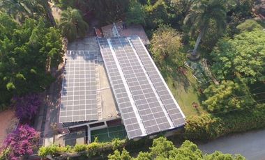 Venta de propiedad con 3 casas