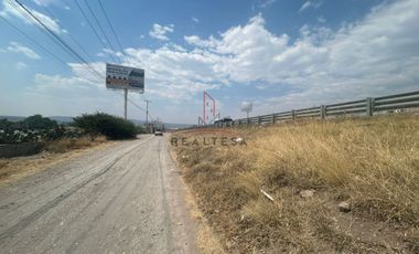 Terreno Renta Carretera Querétaro-San Luis 30,000 EmmAgu.