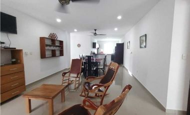 Se arrienda apartamento sin amoblar o amoblado en la castellana