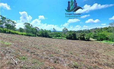 VENDO LOTE DE 1600M2 TITULADO MAS 700 D.P.