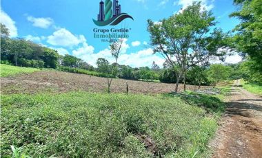 VENDO LOTE DE 1600M2 TITULADO MAS 700 D.P.