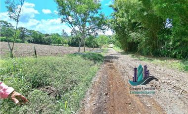 VENDO LOTE DE 1600M2 TITULADO MAS 700 D.P.