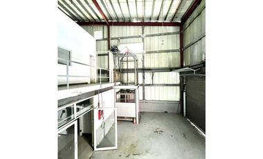 Galera de 509 mts en Don Bosco -