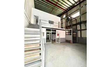 Galera de 509 mts en Don Bosco -