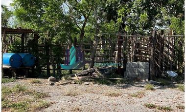 VENDO 10 HECTAREAS CON PASTO MEJORADO