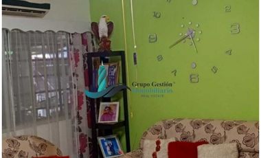 VENDO CASA EN LAS LOMAS