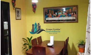 VENDO CASA EN LAS LOMAS