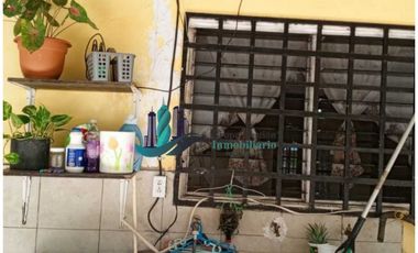 VENDO CASA EN LAS LOMAS