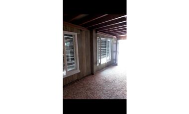 VENTA casa 3dorm,+ esct balcón amplio, 3bñs, jacuzzi. imp3515300683