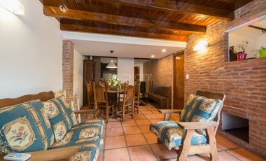 DEPARTAMENTO DE 3 AMBIENTES EN BARRIO NORTE, TODOS LOS SERVICIOS