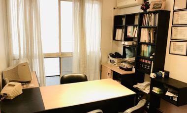 Oficina en Venta - CABA (con 3 despachos)