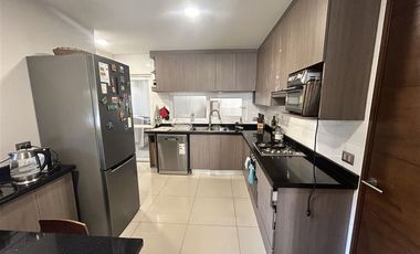 Casa en Venta en Los Maitenes / Jumbo / Chamisero