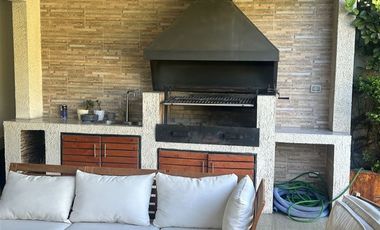 Casa en Venta en Los Maitenes / Jumbo / Chamisero