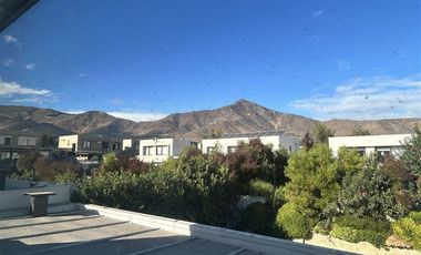 Casa en Venta en Los Maitenes / Jumbo / Chamisero