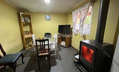 Casa en Venta en Presidente Errázuriz, casa en venta 5 dorm y 3 baños, gran jardín, Buin, One Propiedades