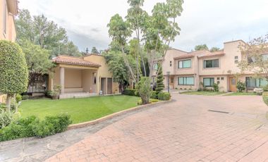 Casa en venta en Santa María Tepepan