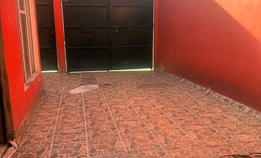 CASA EN VENTA EN JARDINES DE MORELOS (SOBRE AVENIDA PRINCIPAL)