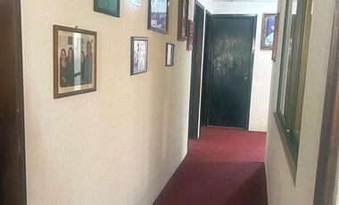 CASA EN VENTA EN JARDINES DE MORELOS (SOBRE AVENIDA PRINCIPAL)