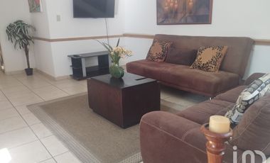 CASA EN RENTA CON DEPARTAMENTO Y ESTUDIO OFICINA ZONA CENTRAL LA PAZ