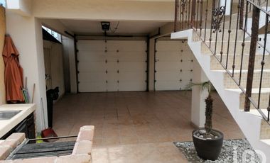 CASA EN RENTA CON DEPARTAMENTO Y ESTUDIO OFICINA ZONA CENTRAL LA PAZ