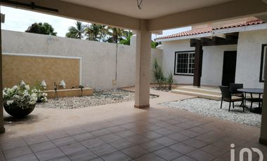 CASA EN RENTA CON DEPARTAMENTO Y ESTUDIO OFICINA ZONA CENTRAL LA PAZ