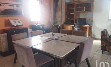 CASA EN RENTA CON DEPARTAMENTO Y ESTUDIO OFICINA ZONA CENTRAL LA PAZ