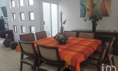 CASA EN RENTA CON DEPARTAMENTO Y ESTUDIO OFICINA ZONA CENTRAL LA PAZ