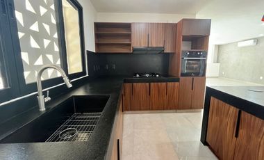 Casa en venta en Paseo Country, Mérida, Yucatán.