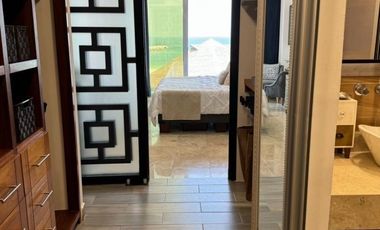 Departamento con vista al mar  en el  Country Club Campeche