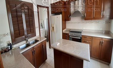 PRO1549 Casas en Venta, Centro en Linares