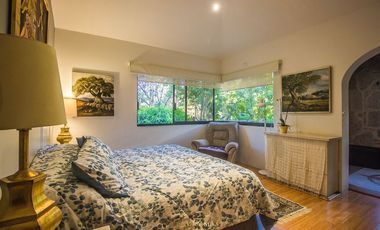 Casa en  venta en Valle Real frente a Parque
