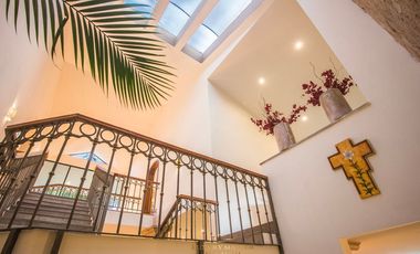 Casa en  venta en Valle Real frente a Parque