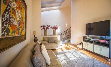 Casa en  venta en Valle Real frente a Parque