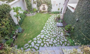 Casa en  venta en Valle Real frente a Parque