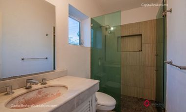 Casa en venta para Remodelar en Rinconada Santa Rita cerca Consulado Americano