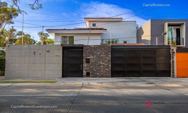 Casa en venta para Remodelar en Rinconada Santa Rita cerca Consulado Americano