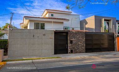 Casa en venta para Remodelar en Rinconada Santa Rita cerca Consulado Americano