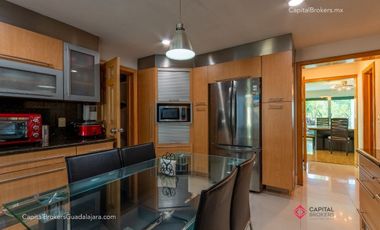 Casa en venta para Remodelar en Rinconada Santa Rita cerca Consulado Americano