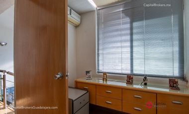 Casa en venta para Remodelar en Rinconada Santa Rita cerca Consulado Americano
