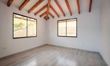 VENDO FINCA MARINILLA 6.500 MTS CERCA DEL PUEBLO CH