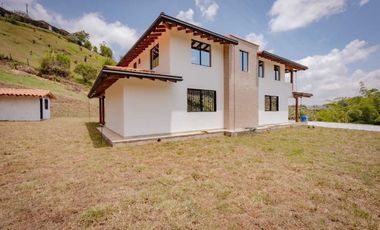 VENDO FINCA MARINILLA 6.500 MTS CERCA DEL PUEBLO CH