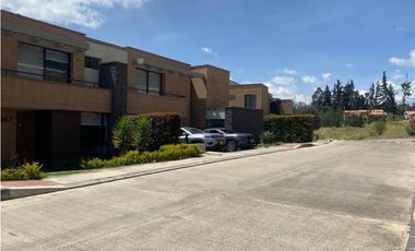 VENTA CASA BOSQUE RESIDENCIAL CAJICA