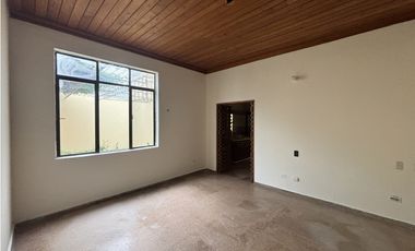 VENTA  O ARRIENDO DE CASA ESQUINERA EN ZONA ORIENTE