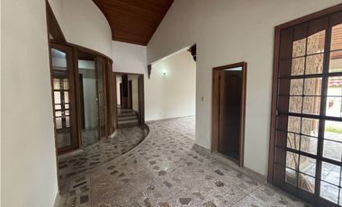 VENTA  O ARRIENDO DE CASA ESQUINERA EN ZONA ORIENTE